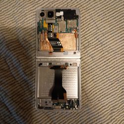 Z Flip 5 Motherboard 