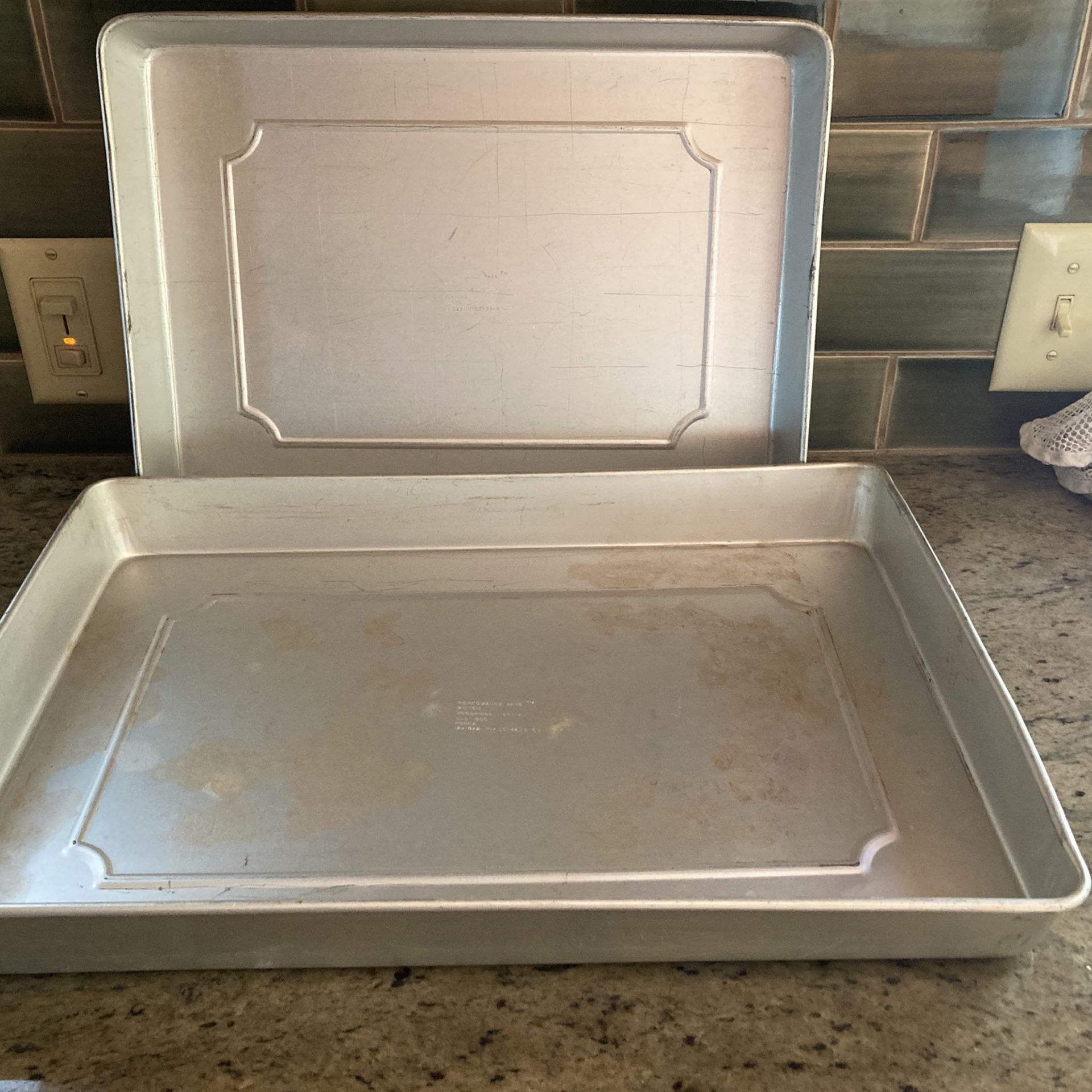 New Wilton Giant Cupcake Pan Cake Bake Kitchen Mold Party Event Easter  Birthday for Sale in Saint Paul, MN - OfferUp