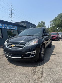 2017 Chevrolet Traverse LT
