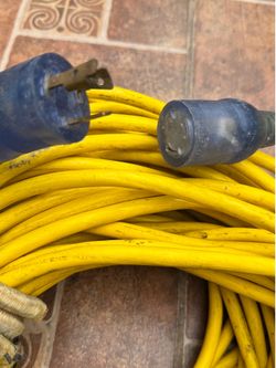 Extension cord 100ft