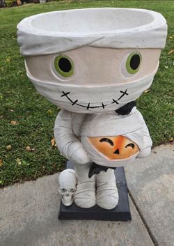 Halloween Mummy Candy Bowl Statue