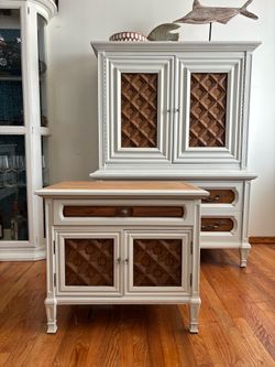 NIGHTSTAND