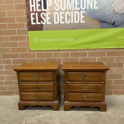 Set of 2 Nightstands