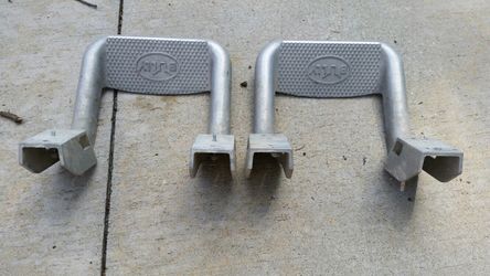 ALUMINUM TRUCK STEPS