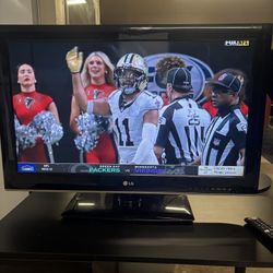 36” LG TV With Remote Control 