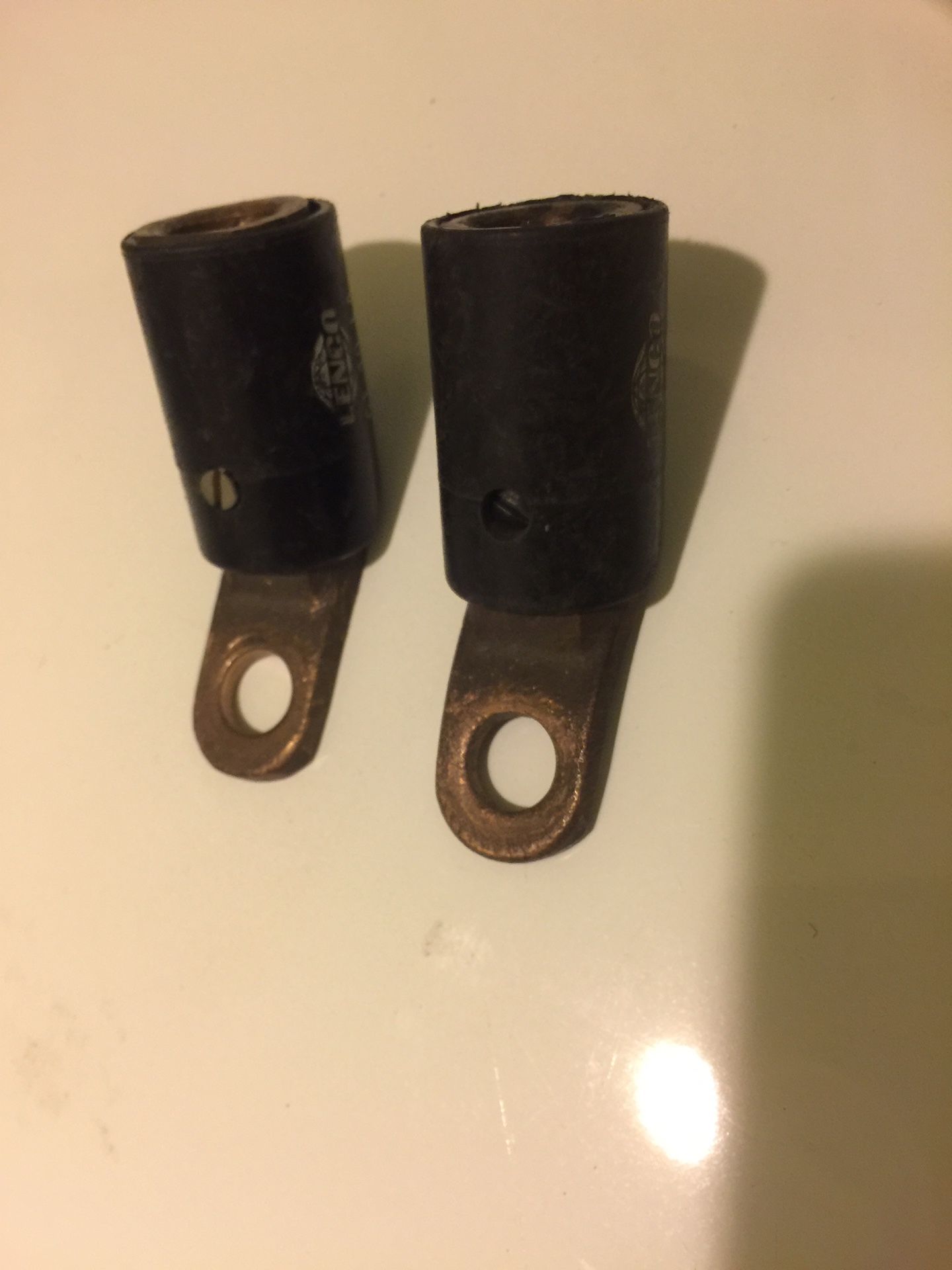 Welding terminals