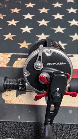 Defiance 25LW Conventional Fishing Reel/rod combo