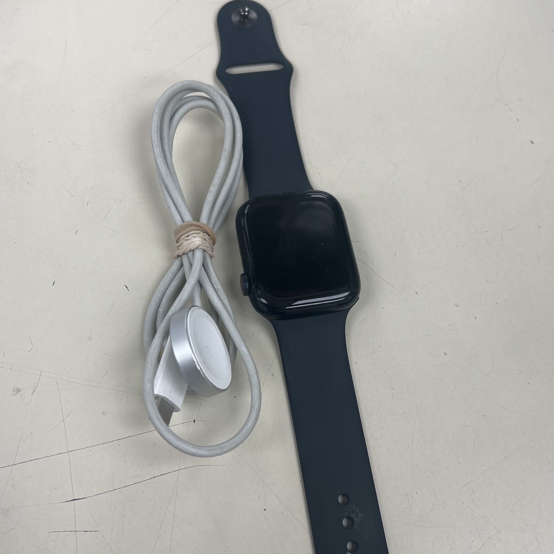 Apple Watch Series 7 45mm