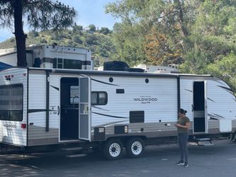 2018 Travel Trailer Forest River Wildwood X-Lite