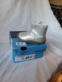 New Toddlerboots Size4M