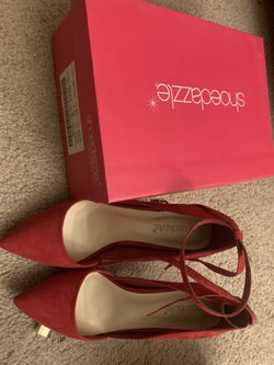 Women Red heels 8.5