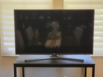Samsung 50" UHD Smart TV