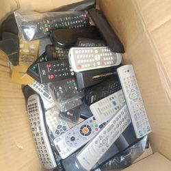 Wires Remotes Miscellaneous Electronics Stereo Equipment