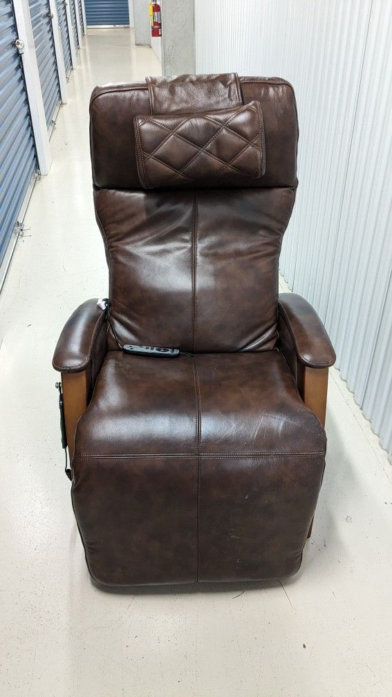 Hale Zero Gravity Recliner, Brown