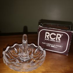 Royal Crystal Rick Ring Holder