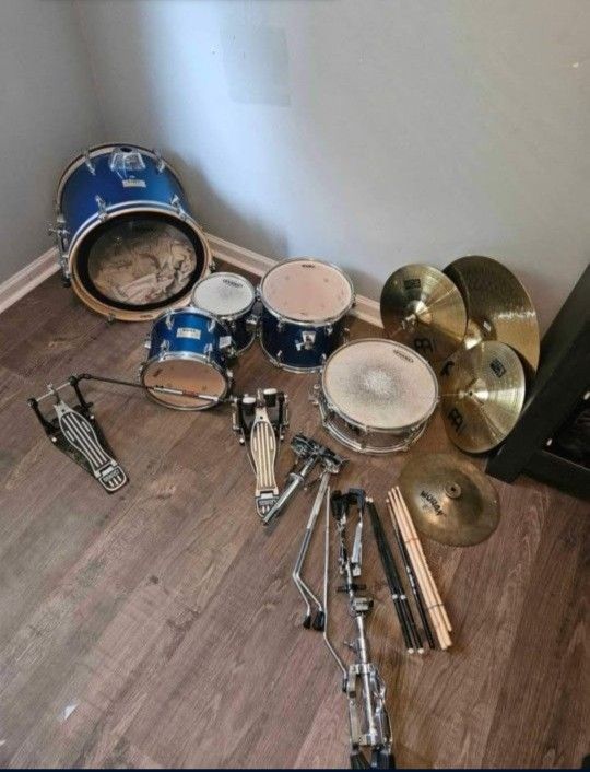 Mapex Drum Set - Double Pedal