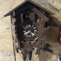 Ko. Ko. Clock Old Was In Container
