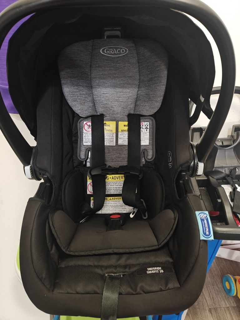 Graco SnugFit 35 SnugRide Carseat