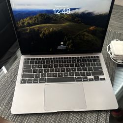 MacBook Air M1 2020