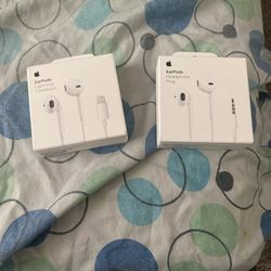 Apple Headphones And Lighting Connector(got Type C In Stock As Well)