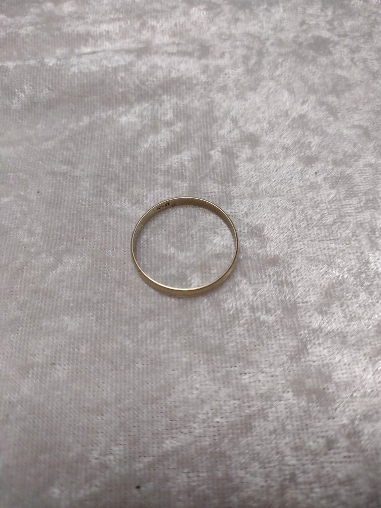 Men's 10k Gold Wedding Band And Two Piece Black hills Gold Wedding Set