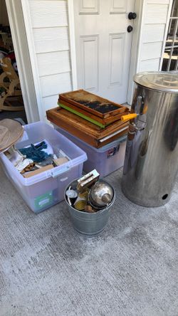 Bee Keeping Supplies - Everything you need