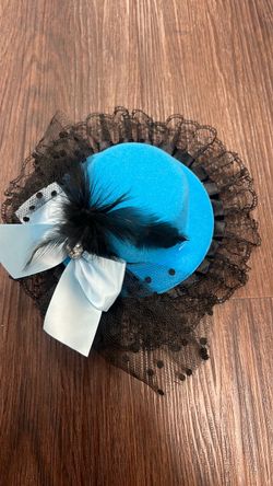 Blue polka dot flapper hat
