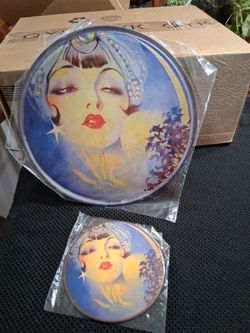 Gypsy/Flapper Girl round metal sign.