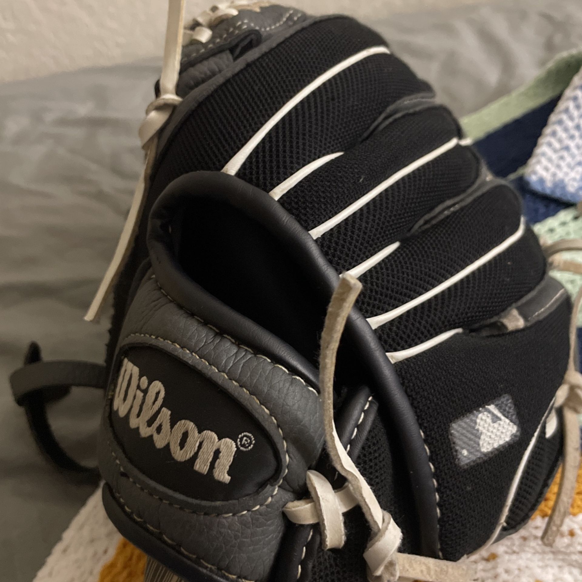 Wilson Baseball Glove