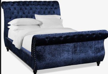 Luxurious Velvet Tufted Sleigh Bed