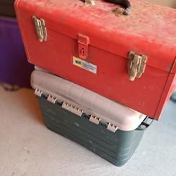 OLDER TOOL BOX WITH ALL THATS N THE BOX