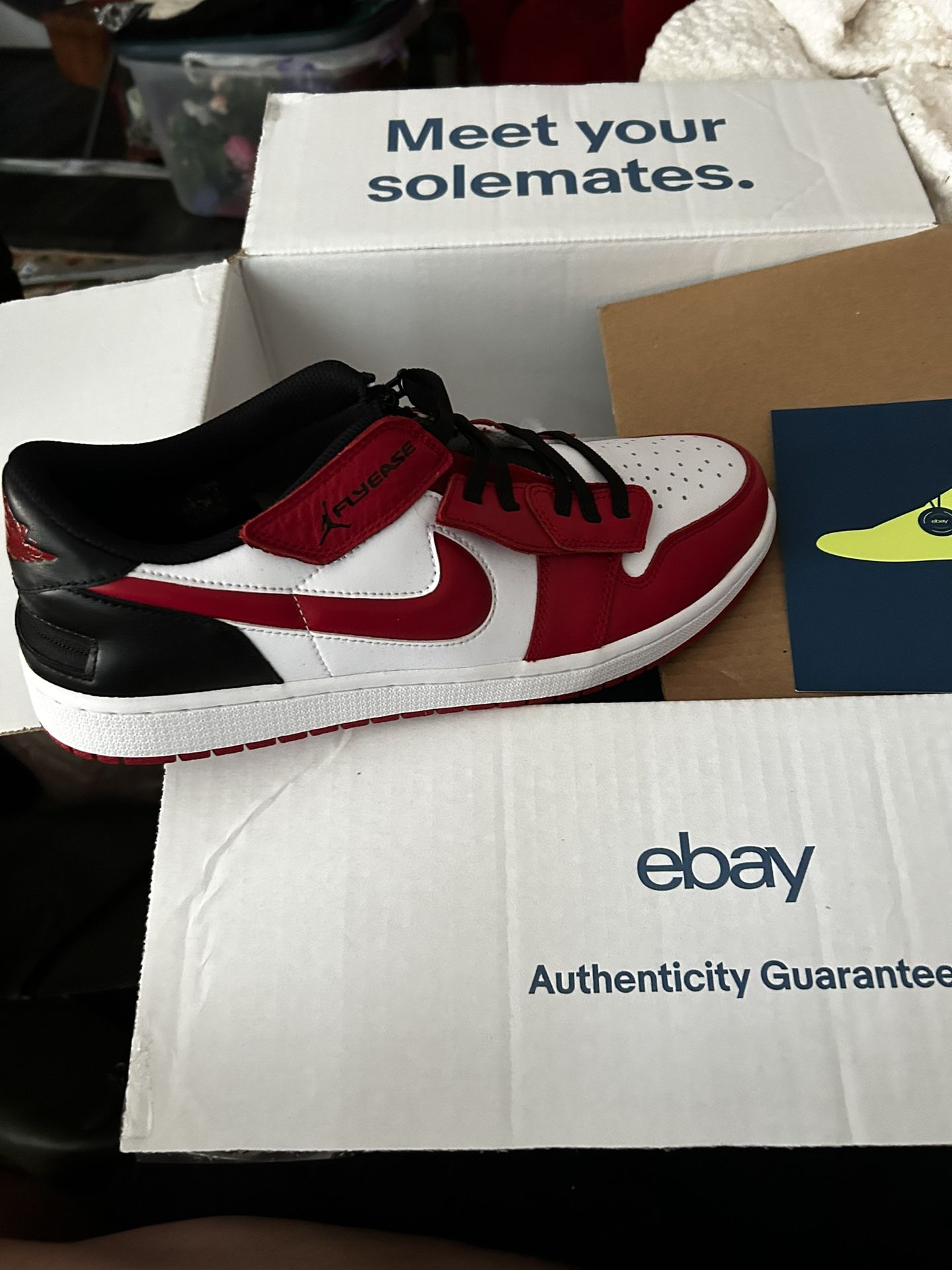 Nike Air Jordan 1Low FlyEase