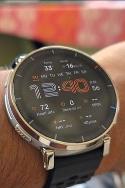 Amazfit 3 premium smart watch box and charger included new condition nice stainless steel watch.