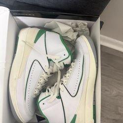 Jordan 2s Lucky Green
