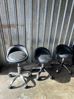 Adjustable Stools with wheels