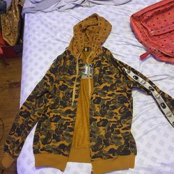 Mcm Hoodie Medium 