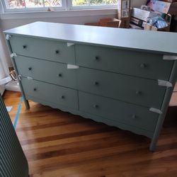 Babyletto swell 6 drawer nursery dresser/bureau