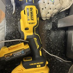 20V MAX XR Cordless Brushless 3-Speed Oscillating Multi Tool