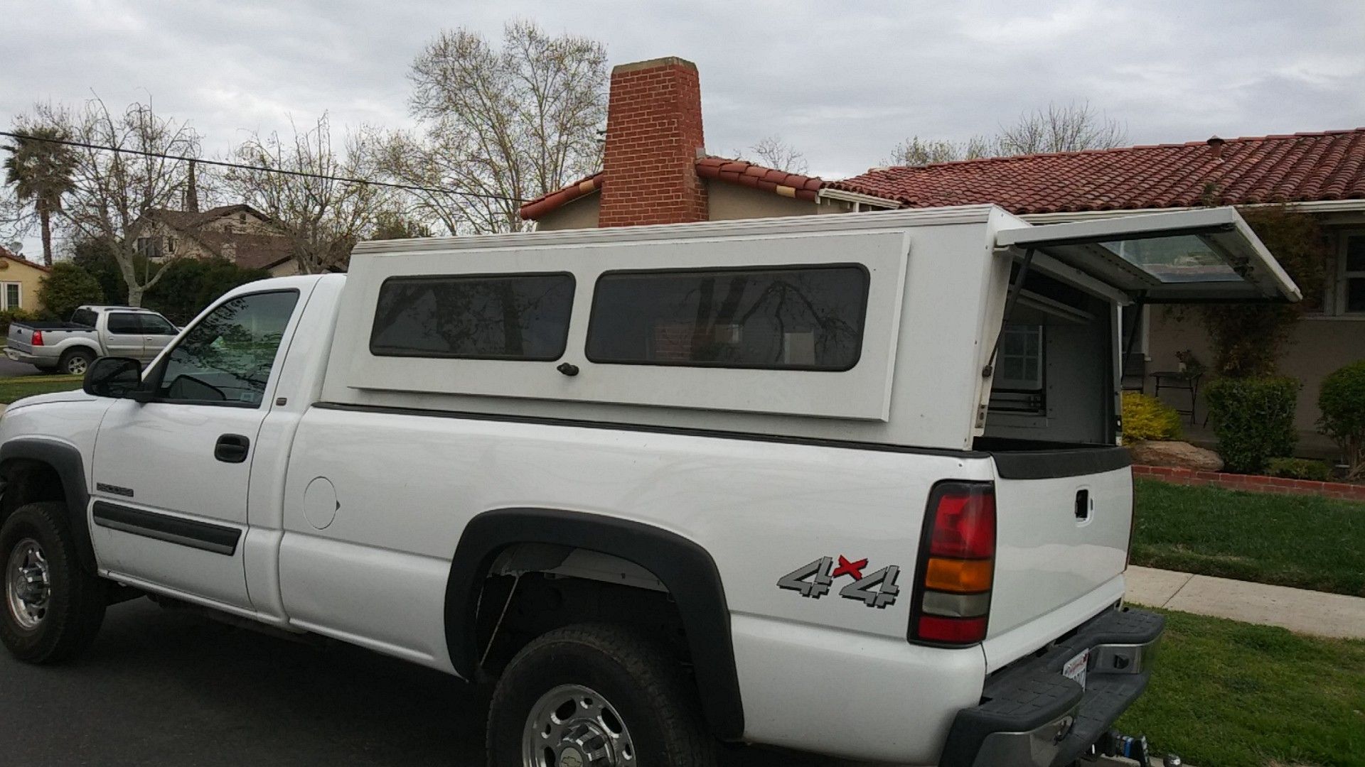 Heavy duty camper shell and bed slide 8 ft bed for Sale in Los Banos ...