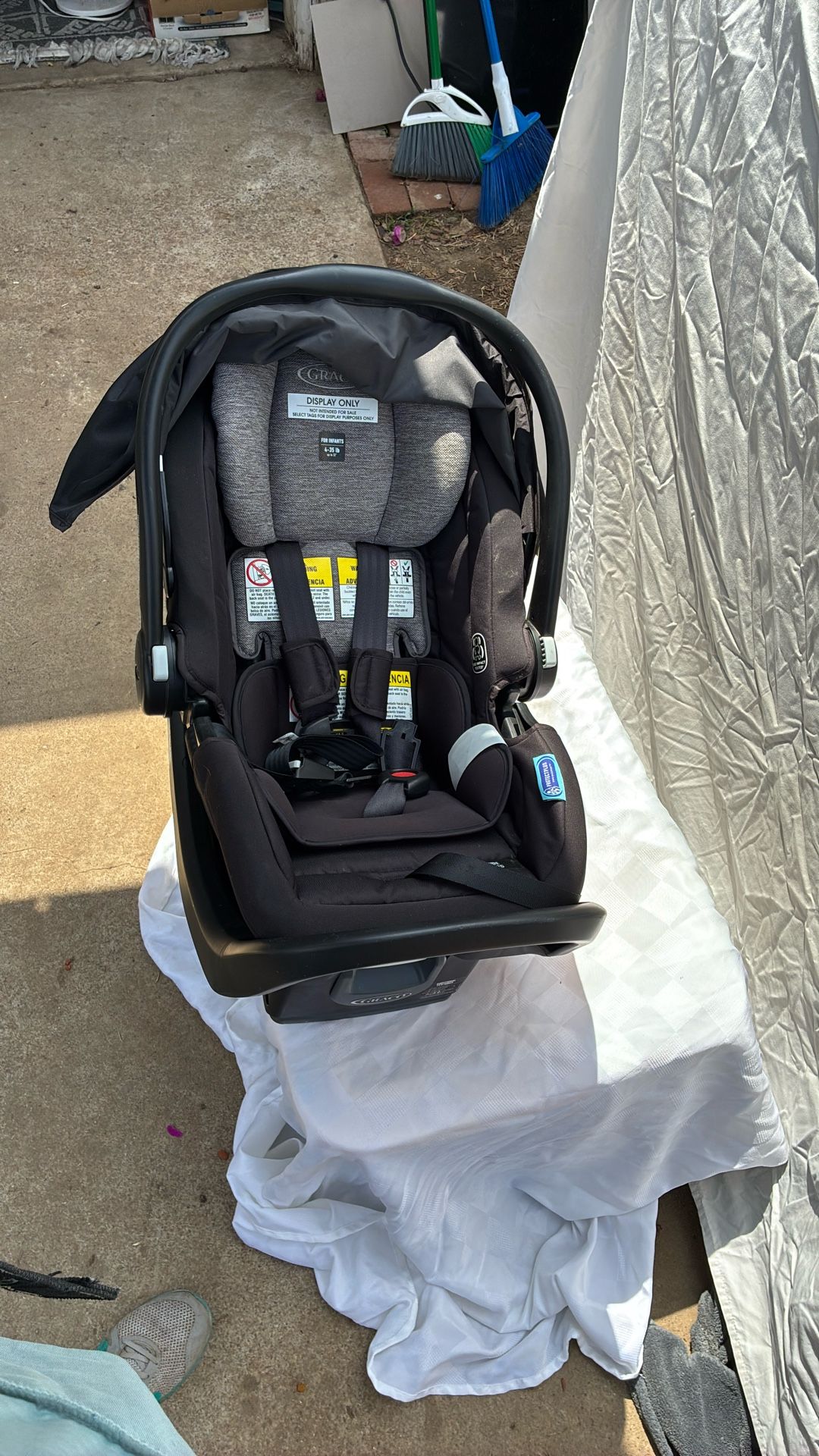 Graco Snug Ride 35 Car Seat *3*
