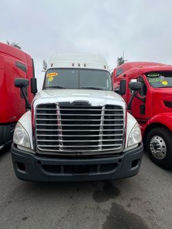 2018 FREIGHTLINER Cascadia