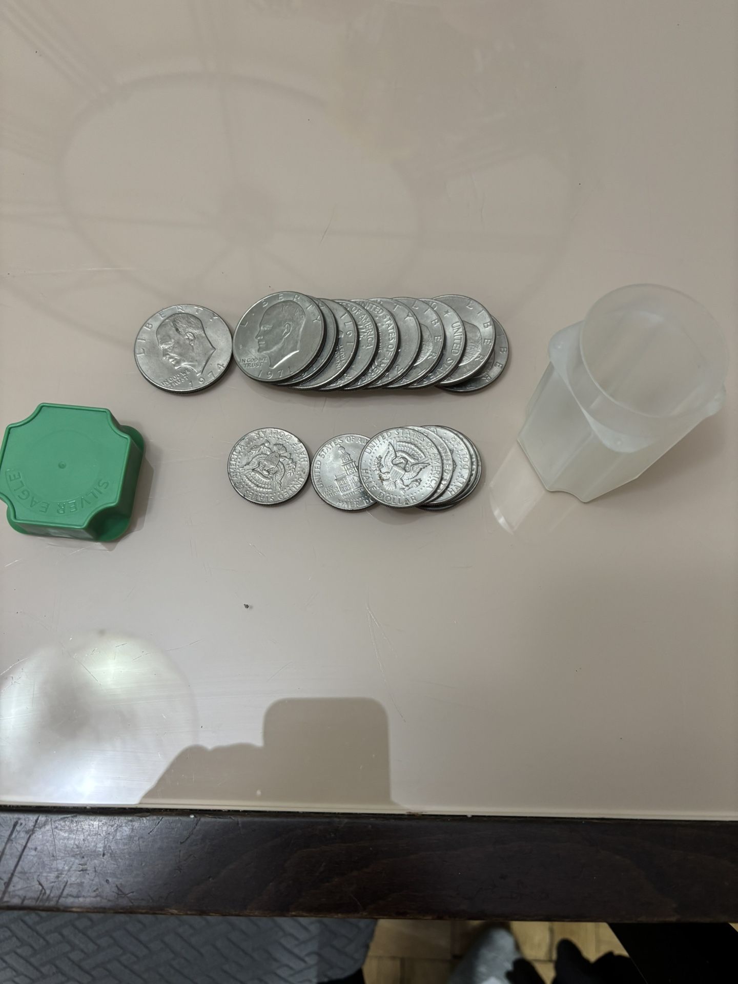 Eisenhower Dollars And Kennedy Half Dollar Coins Lot