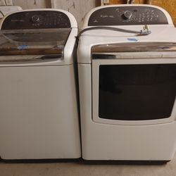 Whirlpool Cabrio Platinum XL Capacity Plus Heavy duty washer And Electric dryer Set