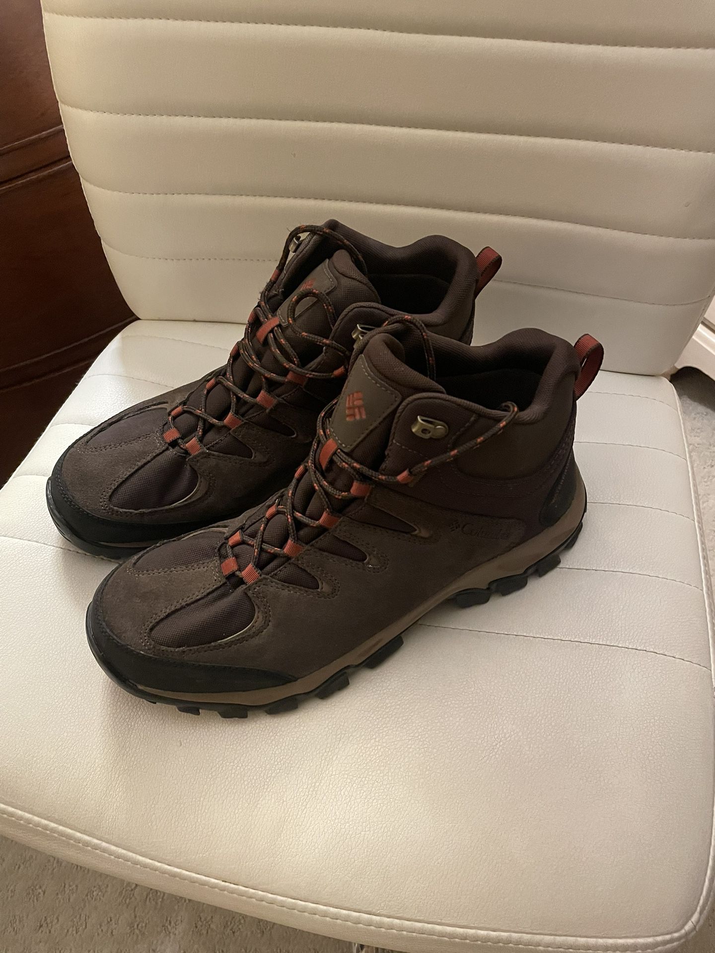 Columbia Outlander Crest boots Size 11Wide Male