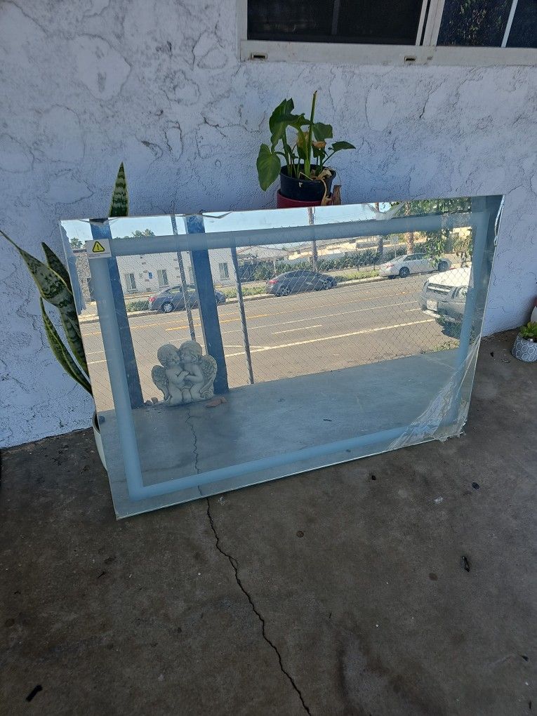 Led Light Vanity MIRROR 48" × 32"