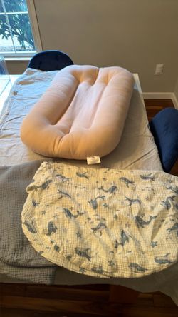 Snuggle Me Organic with covers
