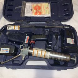 Lincoln Industrial 1860 POWER LUBER 18V LI-ION GREASE TOOL KIT