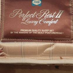 Sealy Twin Mattress And Boxspring 