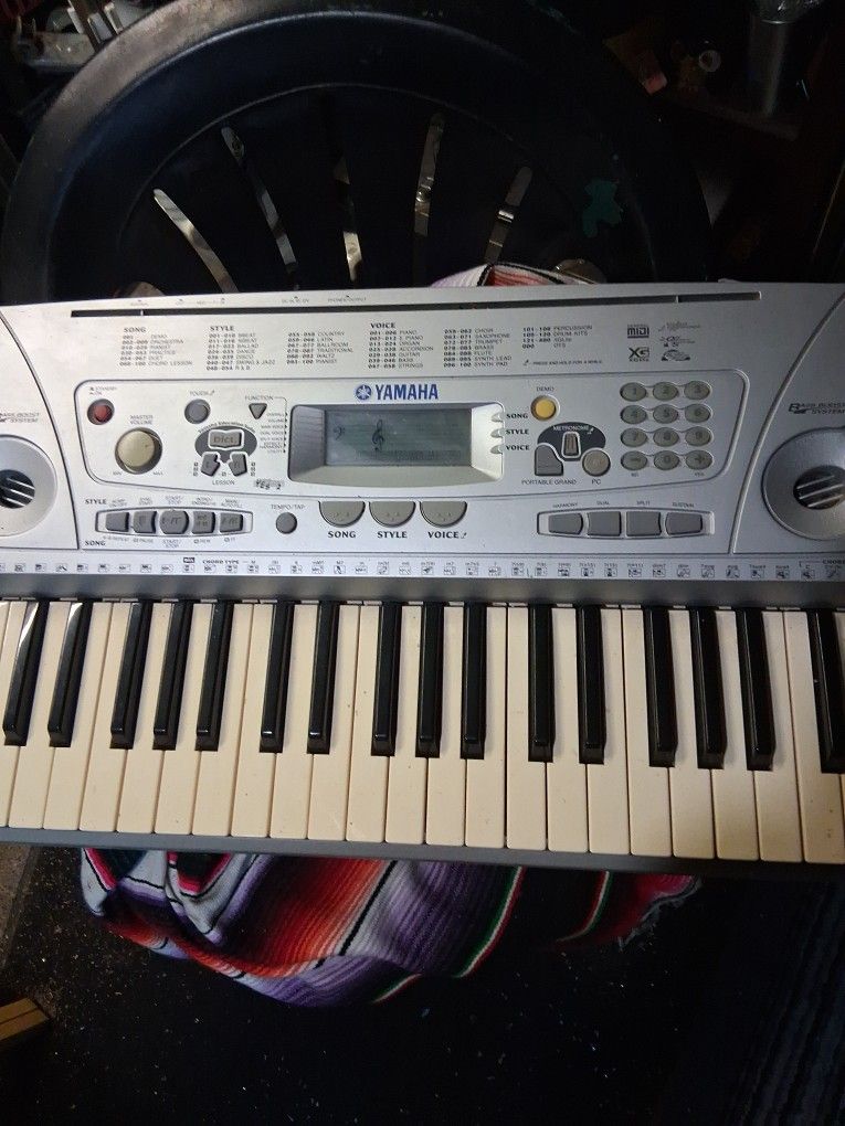 Yamaha Key Board Piano
