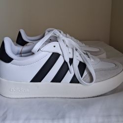 Adidas Barreda Women’s Sneakers Size 7 White Black Classic Casual Shoes New Box (IH1229)